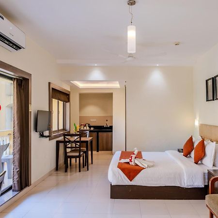 Golden Landmark Green Valley Beach Resort Dona Paula Eksteriør bilde