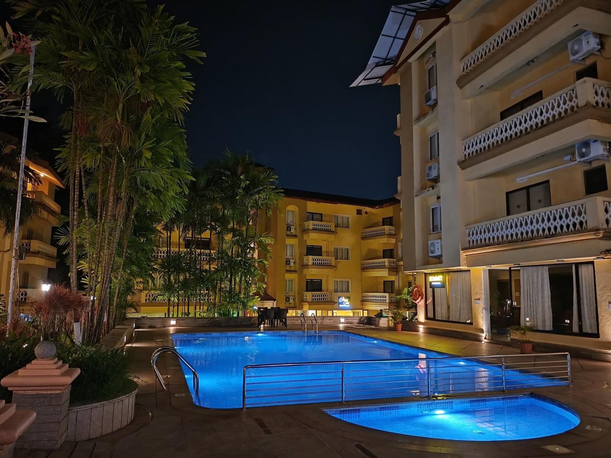 Golden Landmark Green Valley Beach Resort Dona Paula Eksteriør bilde