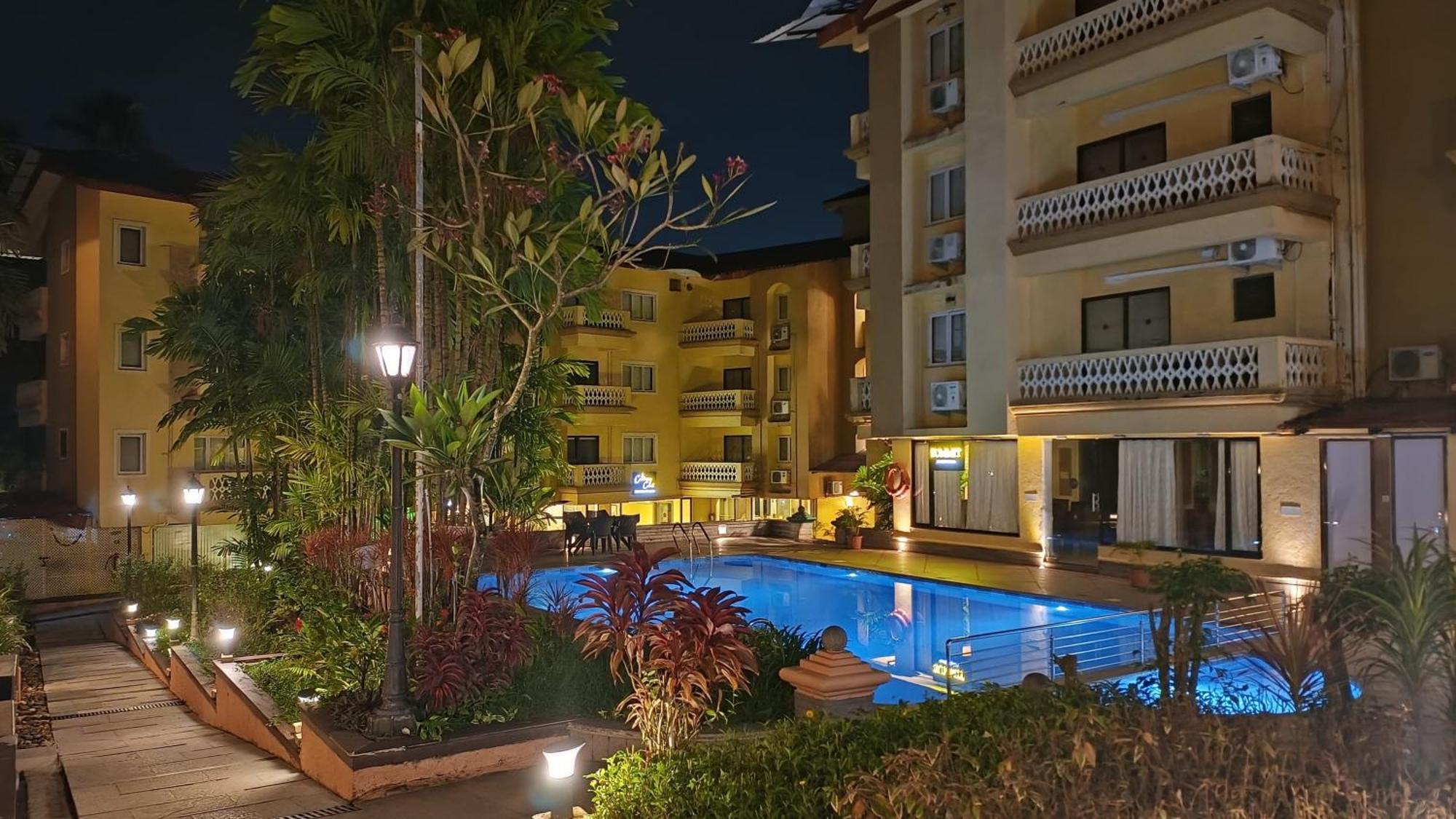 Golden Landmark Green Valley Beach Resort Dona Paula Eksteriør bilde