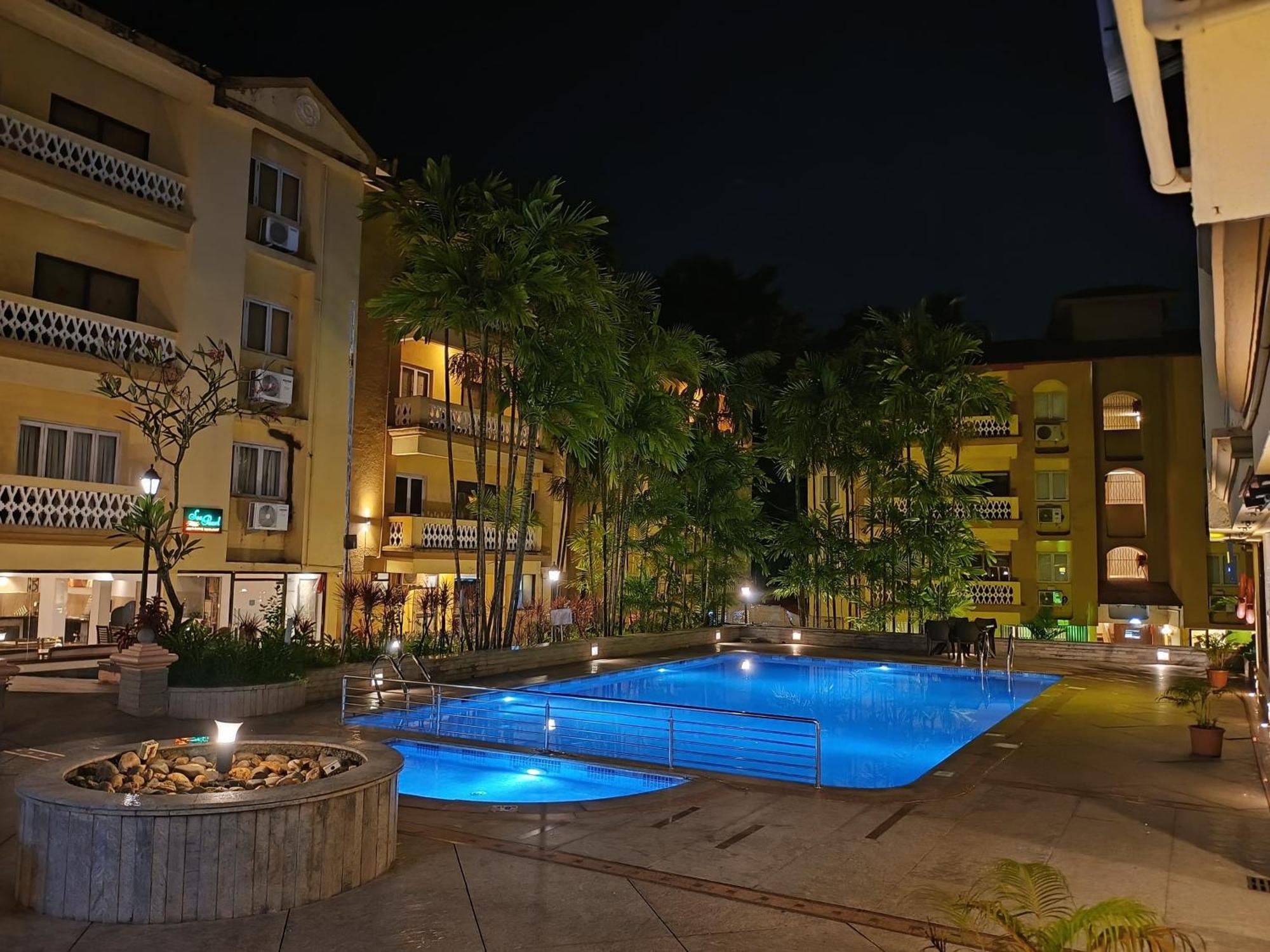 Golden Landmark Green Valley Beach Resort Dona Paula Eksteriør bilde