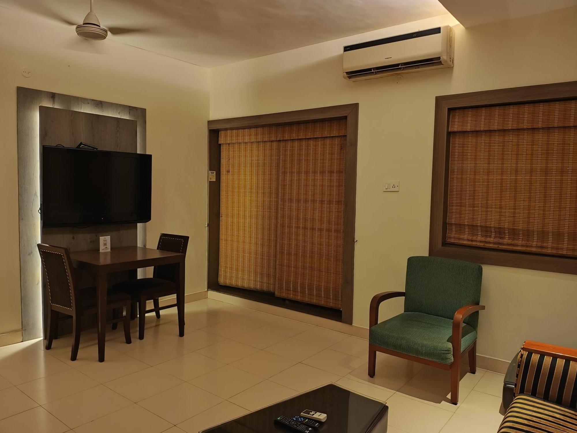 Golden Landmark Green Valley Beach Resort Dona Paula Eksteriør bilde