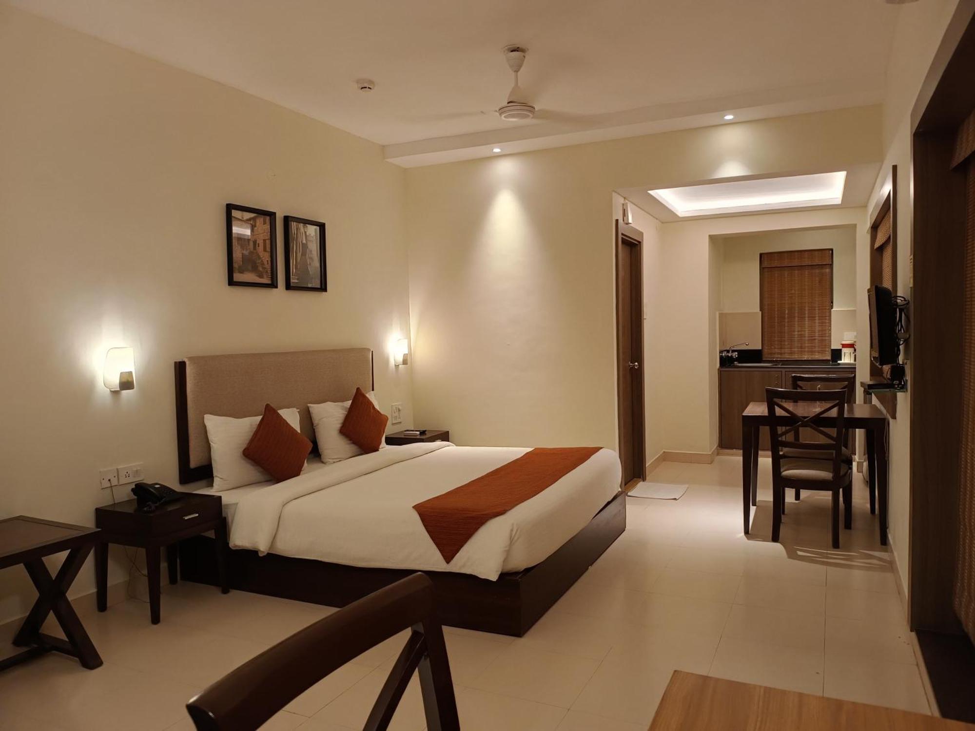 Golden Landmark Green Valley Beach Resort Dona Paula Eksteriør bilde
